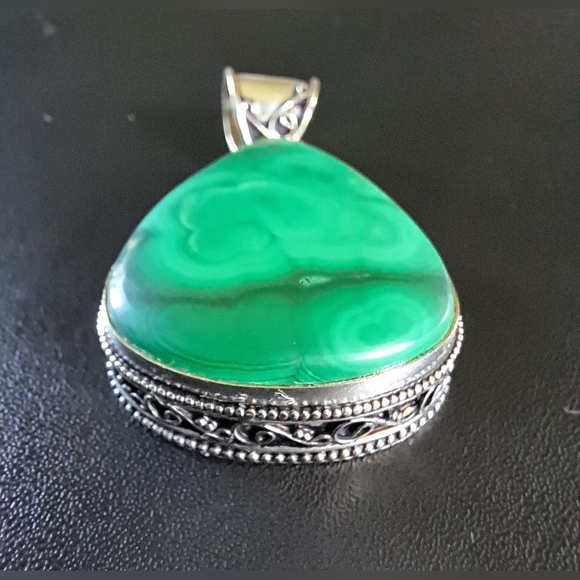 Sterling Silver Malachite Pendant - Picture 13 of 13